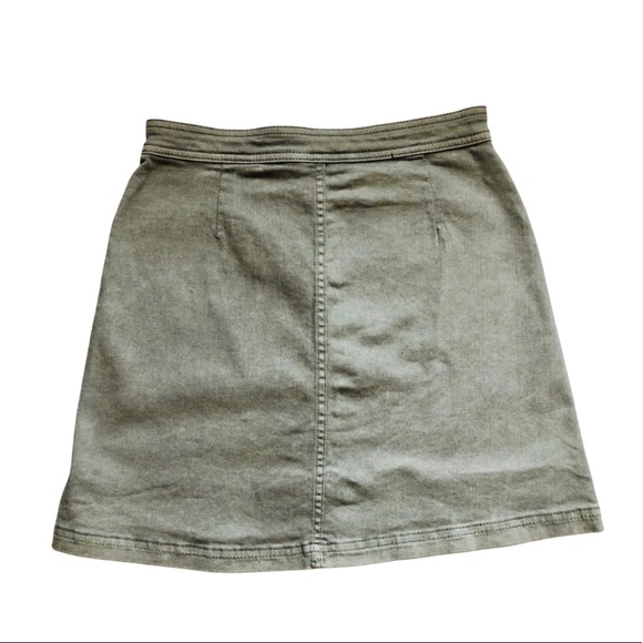 [H&M] Girl’s A-line Button Down Skirt - Picture 3 of 3